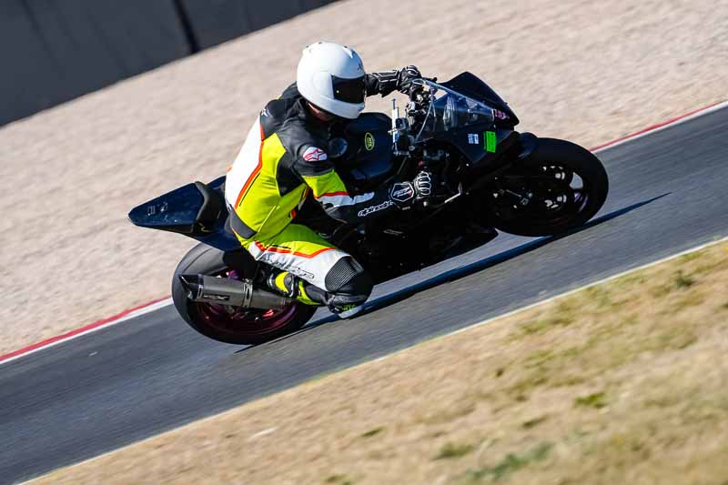 donington no limits trackday;donington park photographs;donington trackday photographs;no limits trackdays;peter wileman photography;trackday digital images;trackday photos